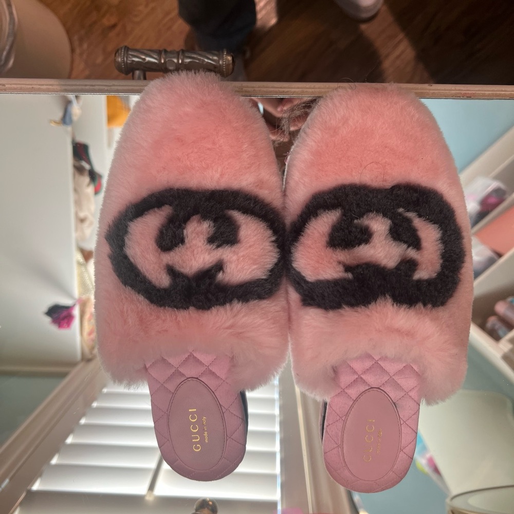 Pink Gucci slippers size 38.5